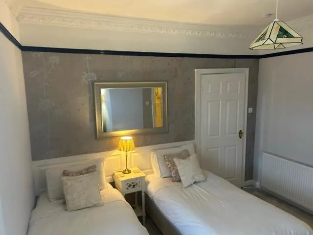 Bed & Breakfast Hollybank House Dublin