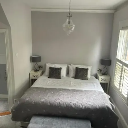 Bed & Breakfast Hollybank House *